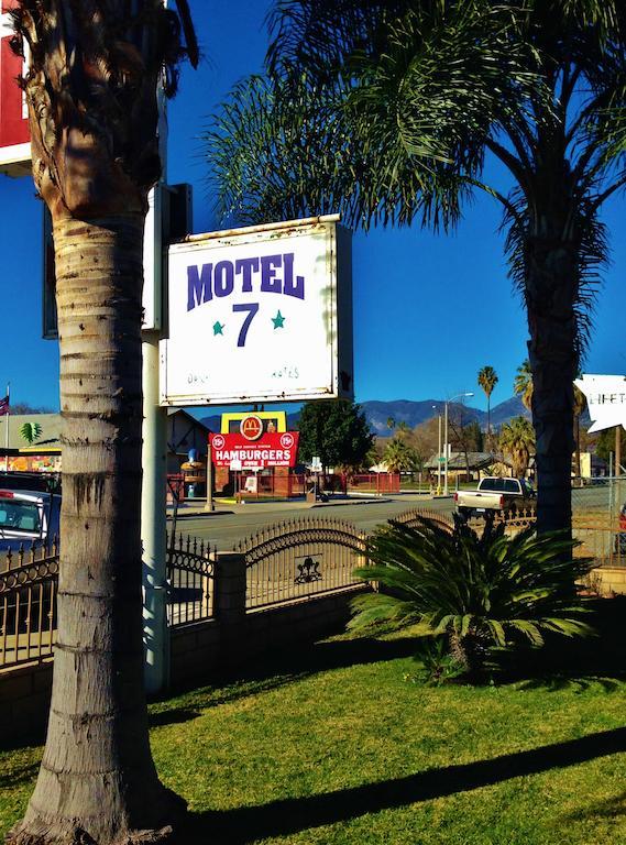 Downtown Motel 7 Сан-Бернардіно Екстер'єр фото